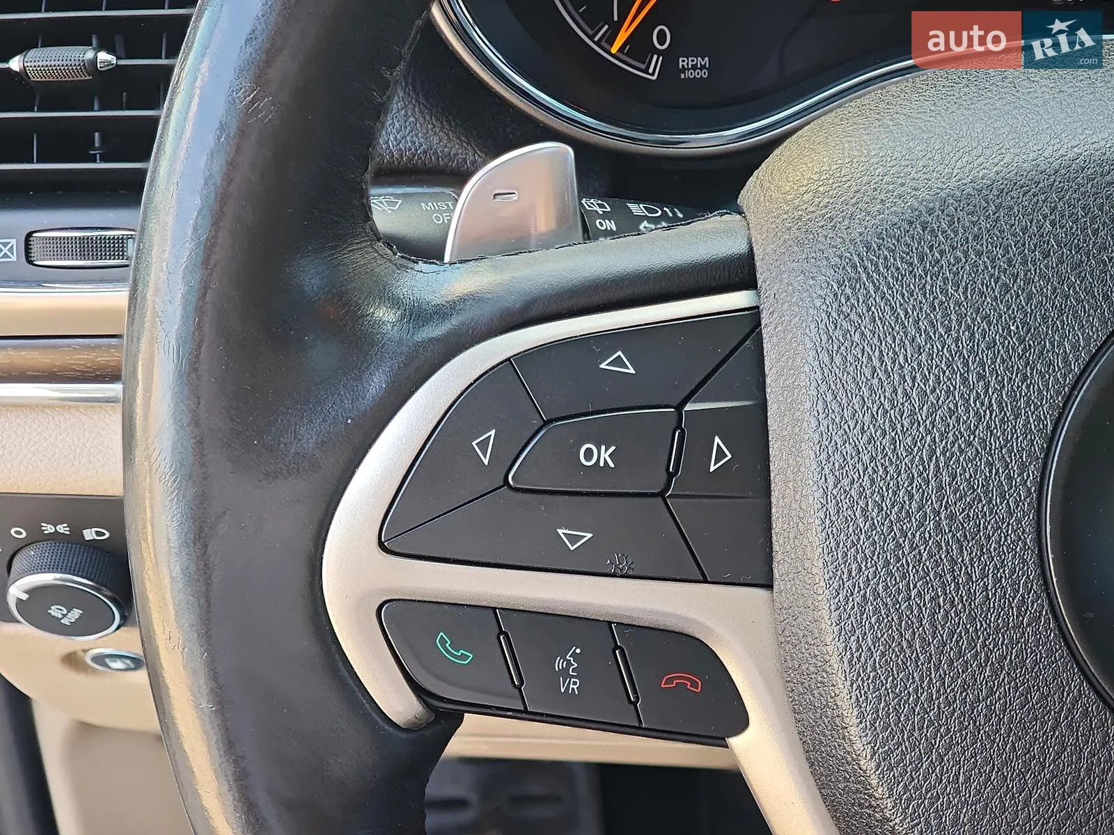 2014 Jeep Grand Cherokee - мініатюра 35