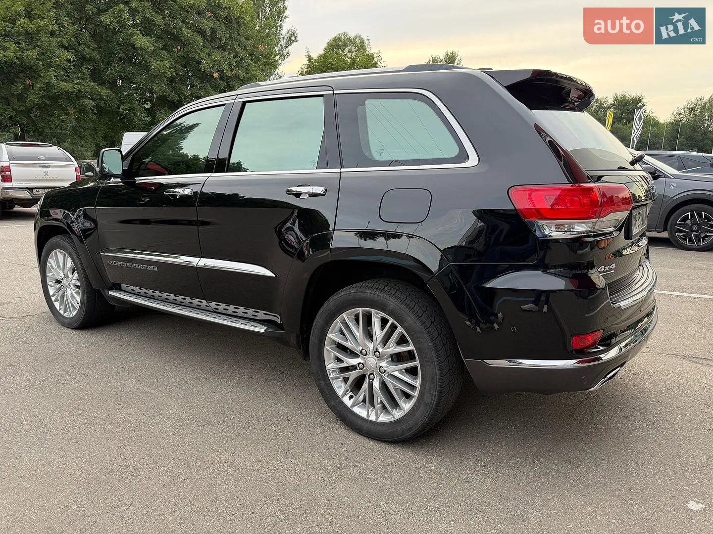 2017 Jeep Grand Cherokee - мініатюра 10