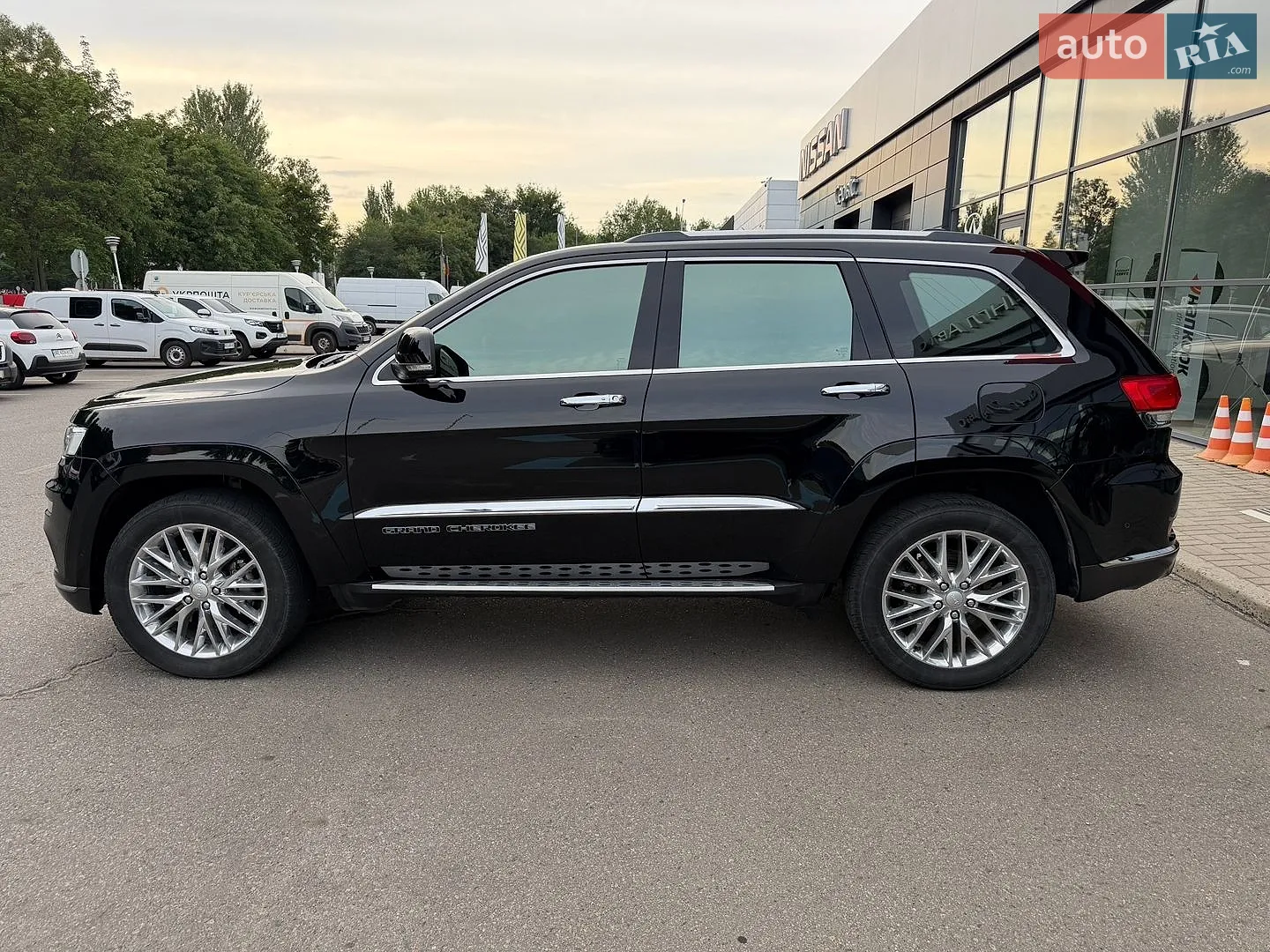 2017 Jeep Grand Cherokee - мініатюра 11