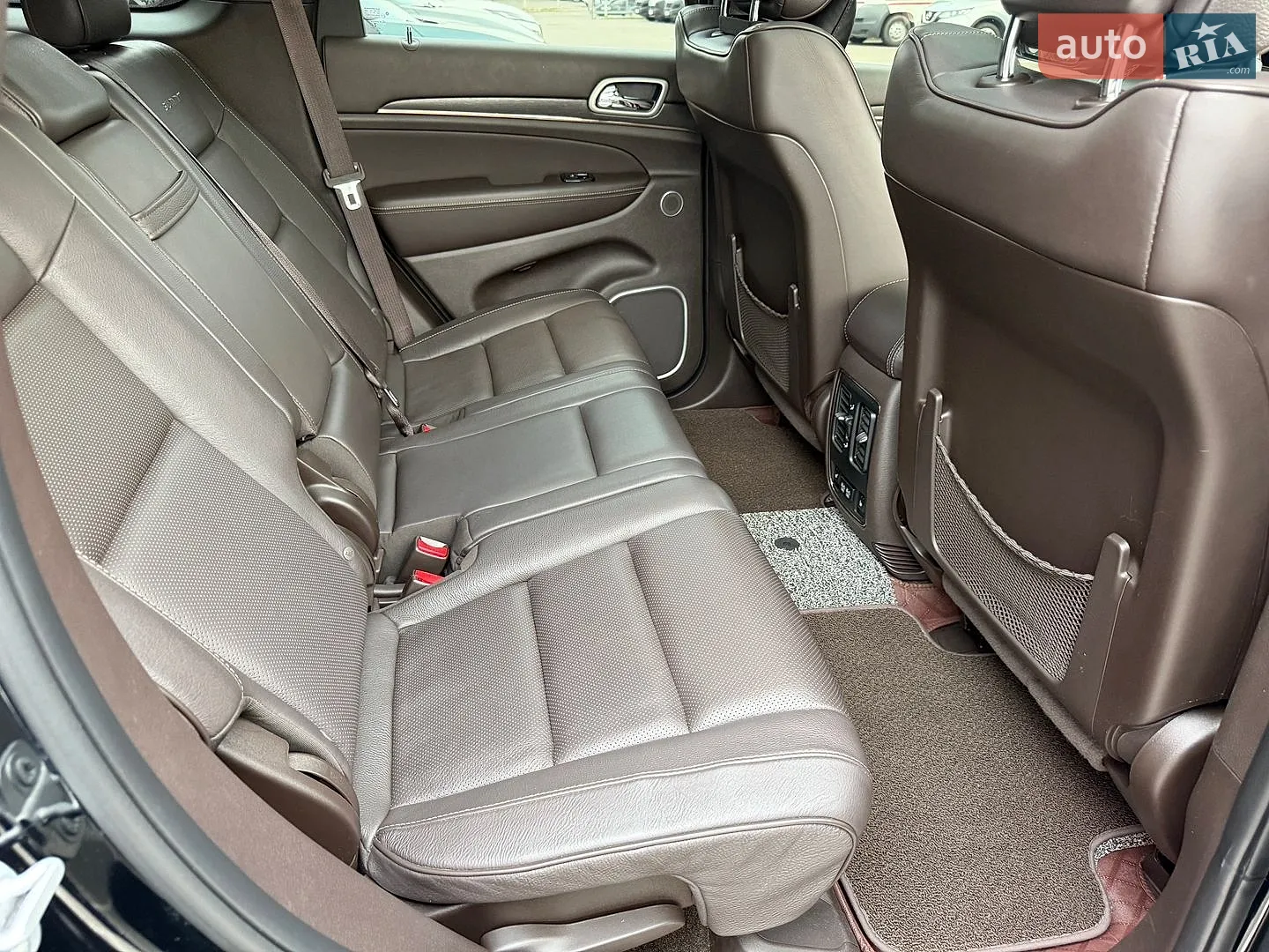 2017 Jeep Grand Cherokee - мініатюра 26