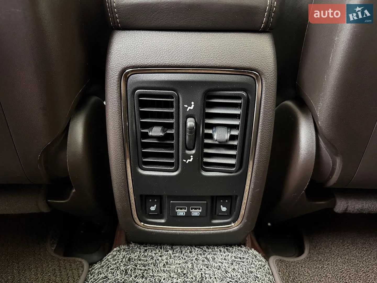 2017 Jeep Grand Cherokee - мініатюра 41