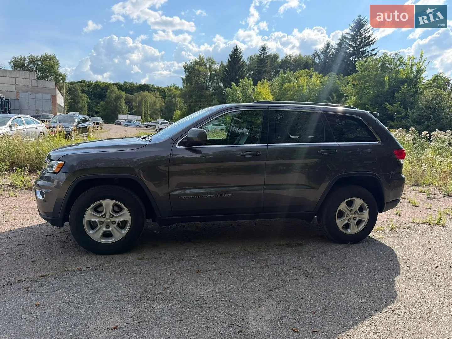 2017 Jeep Grand Cherokee - мініатюра 25