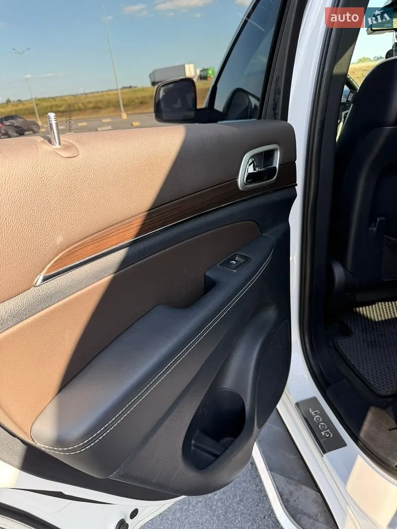 2014 Jeep Grand Cherokee - мініатюра 41