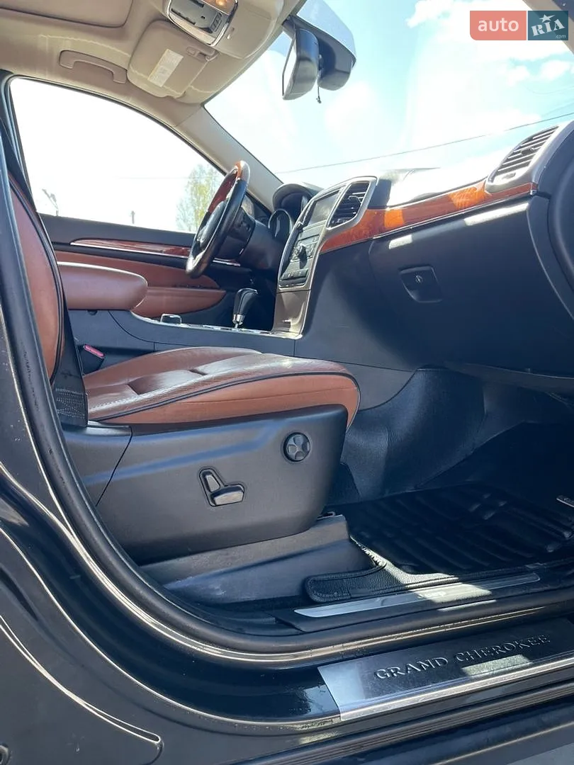 2011 Jeep Grand Cherokee - мініатюра 21