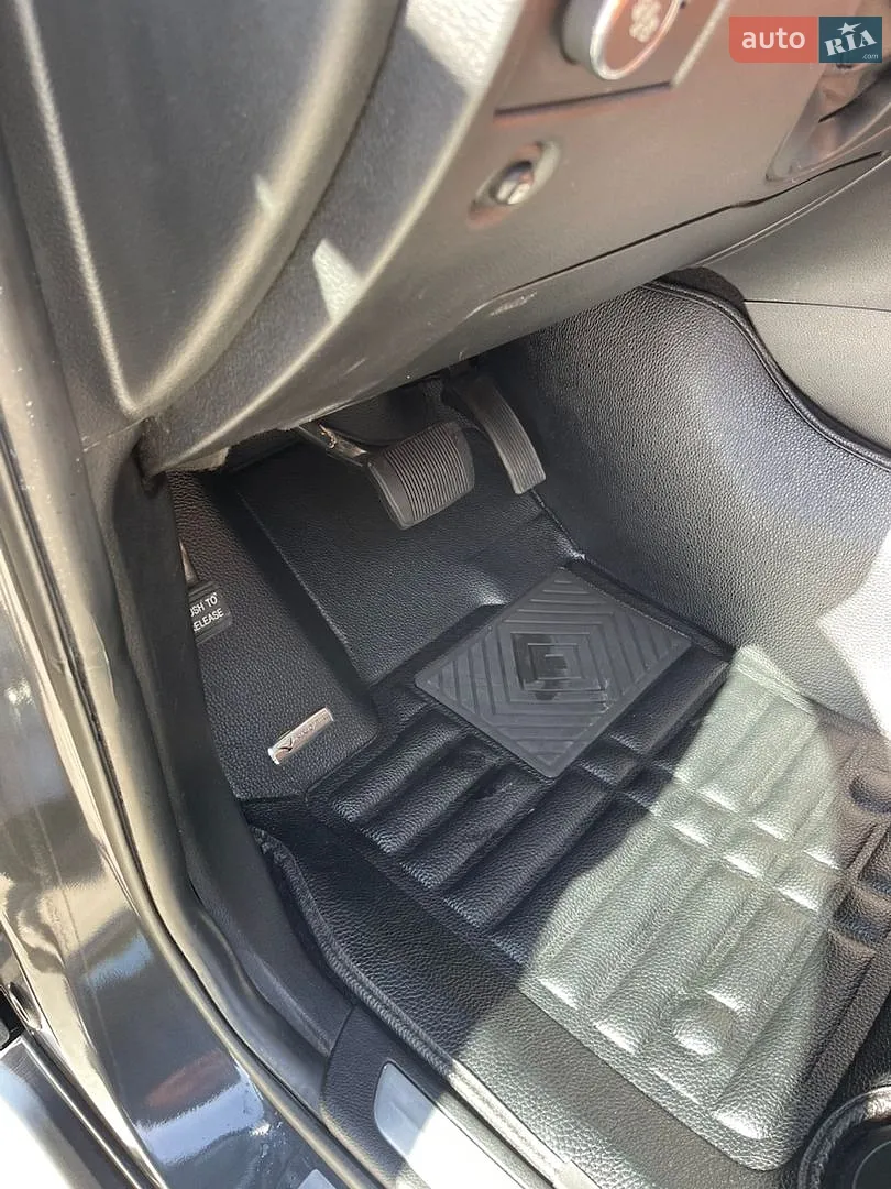 2011 Jeep Grand Cherokee - мініатюра 31