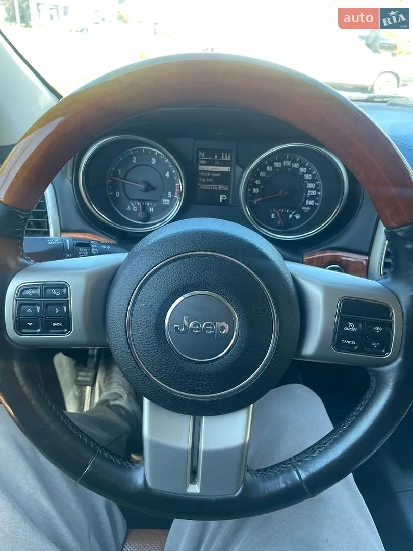 2011 Jeep Grand Cherokee - мініатюра 37