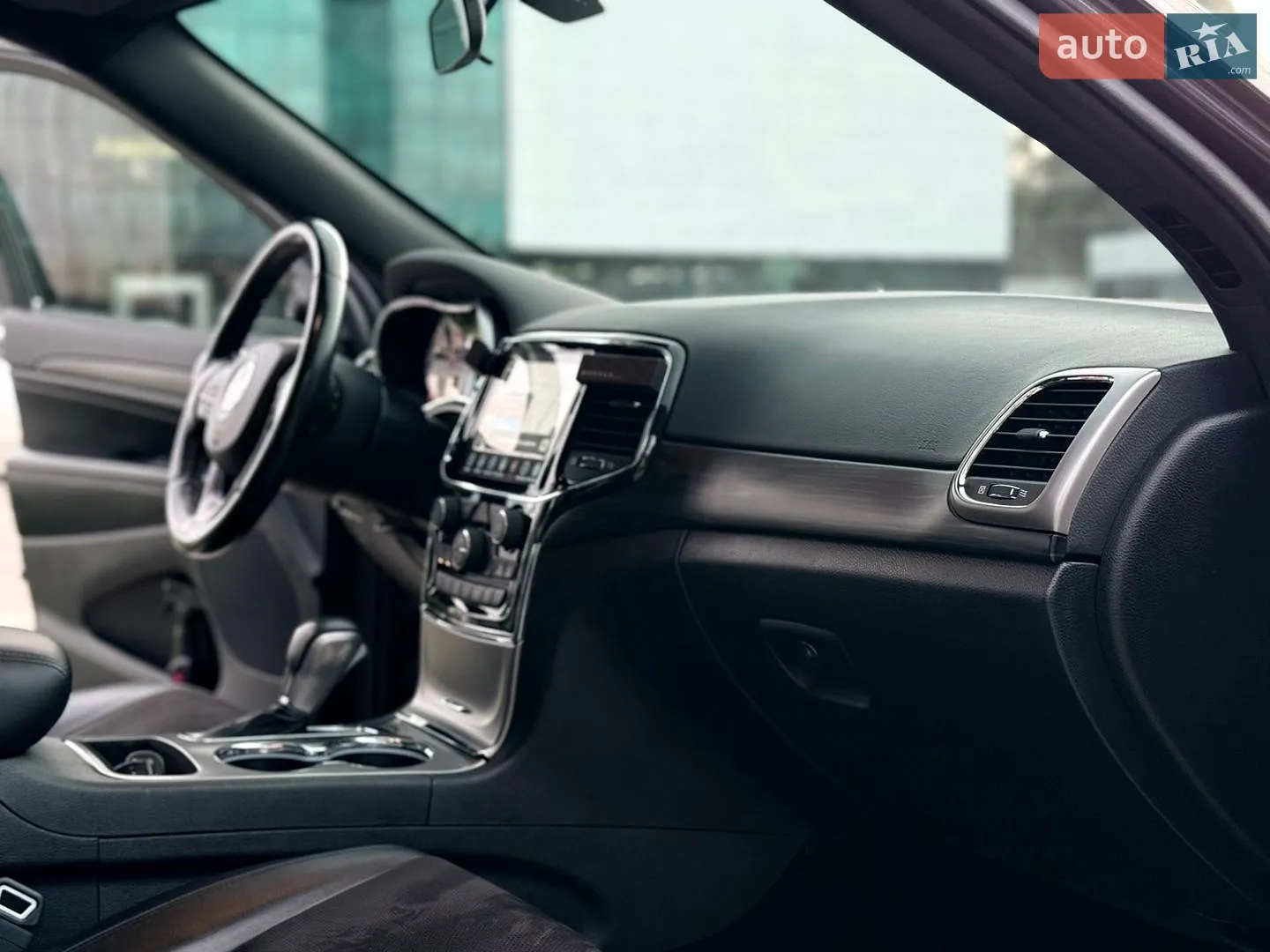 2020 Jeep Grand Cherokee - мініатюра 41