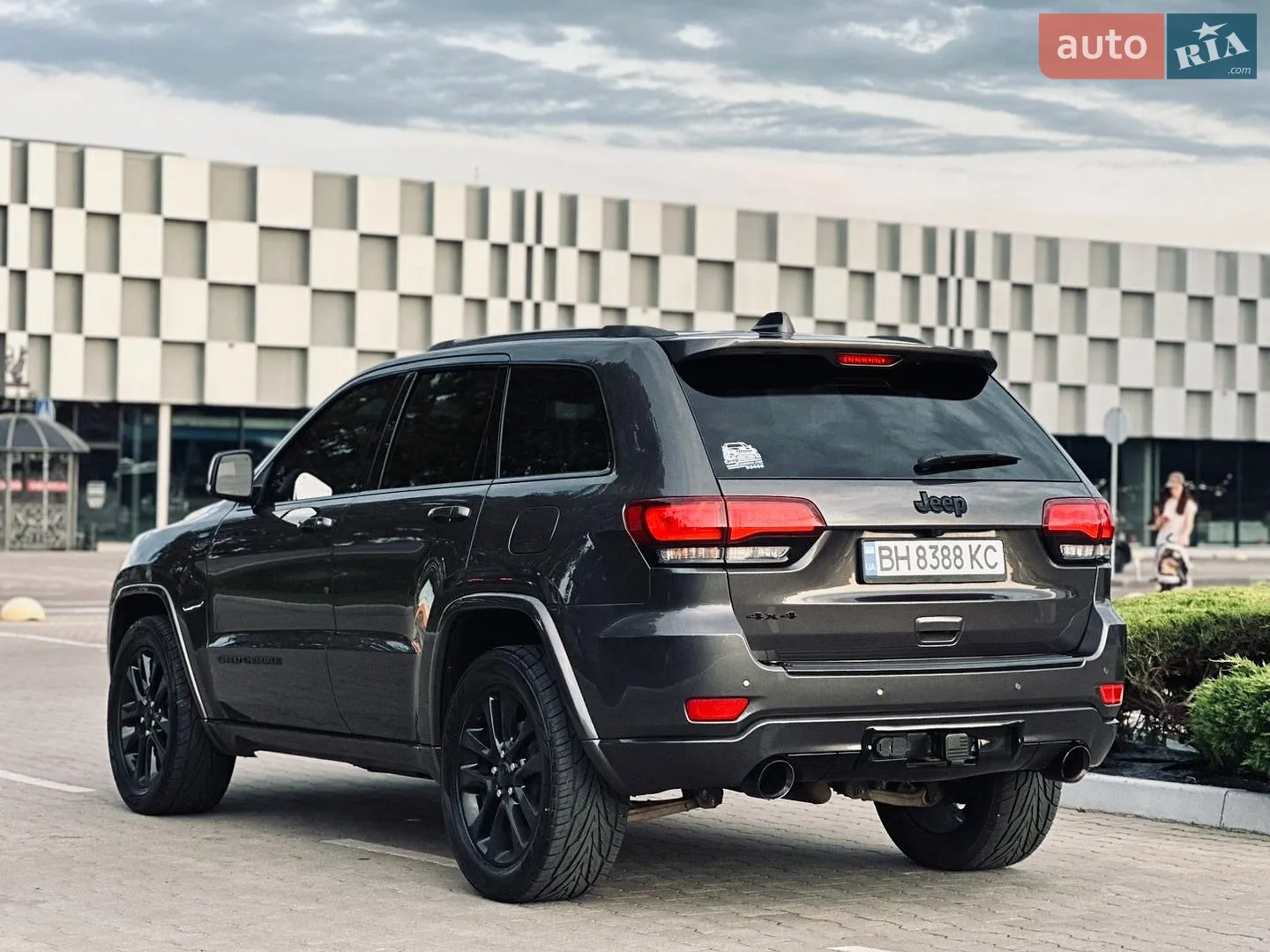 2020 Jeep Grand Cherokee - мініатюра 25