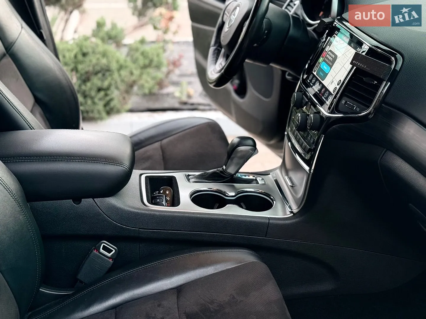 2020 Jeep Grand Cherokee - мініатюра 44