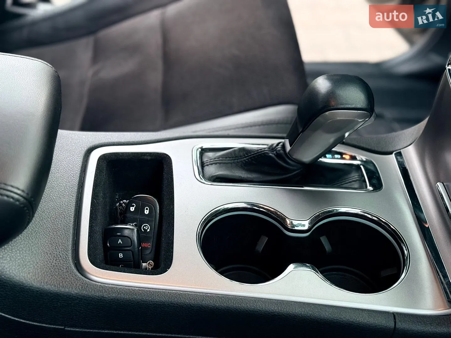 2020 Jeep Grand Cherokee - мініатюра 45