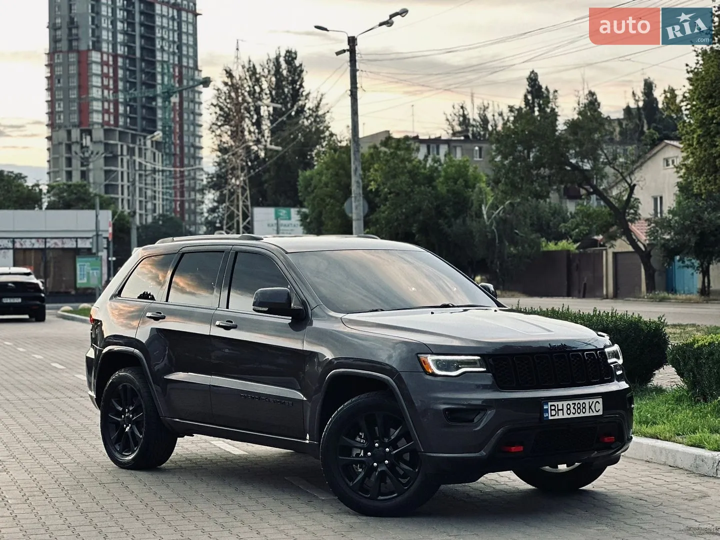 2020 Jeep Grand Cherokee - мініатюра 5