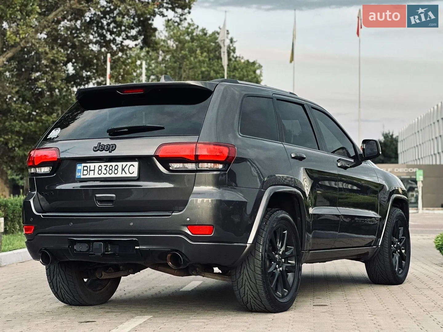 2020 Jeep Grand Cherokee - мініатюра 28