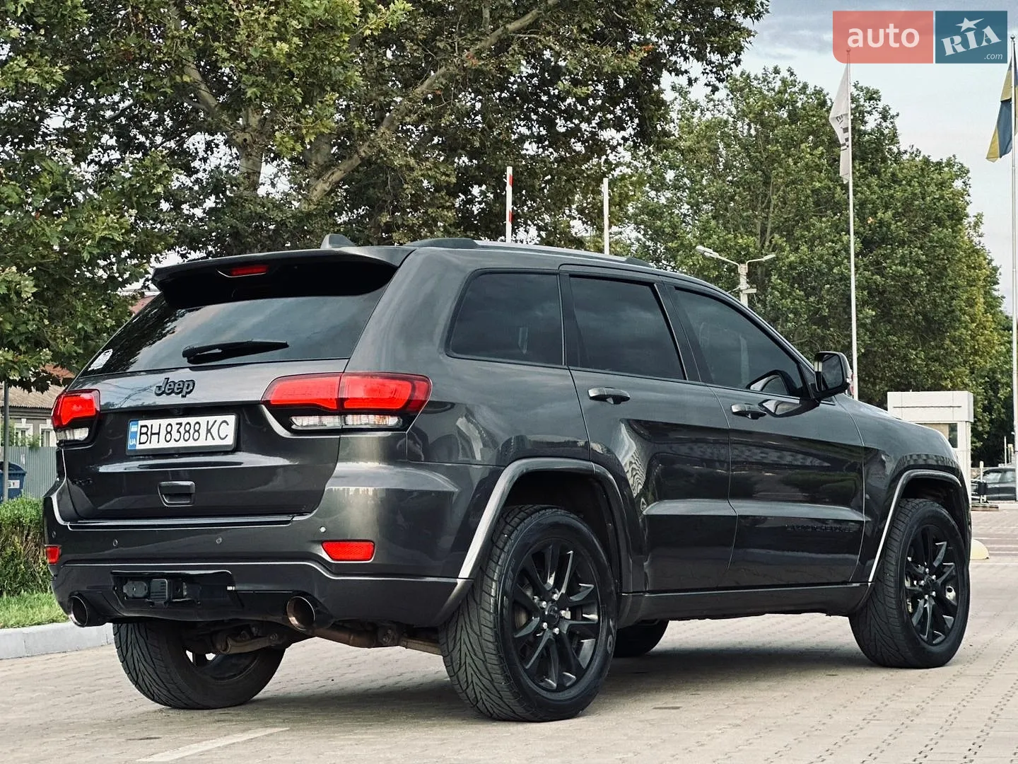2020 Jeep Grand Cherokee - мініатюра 26