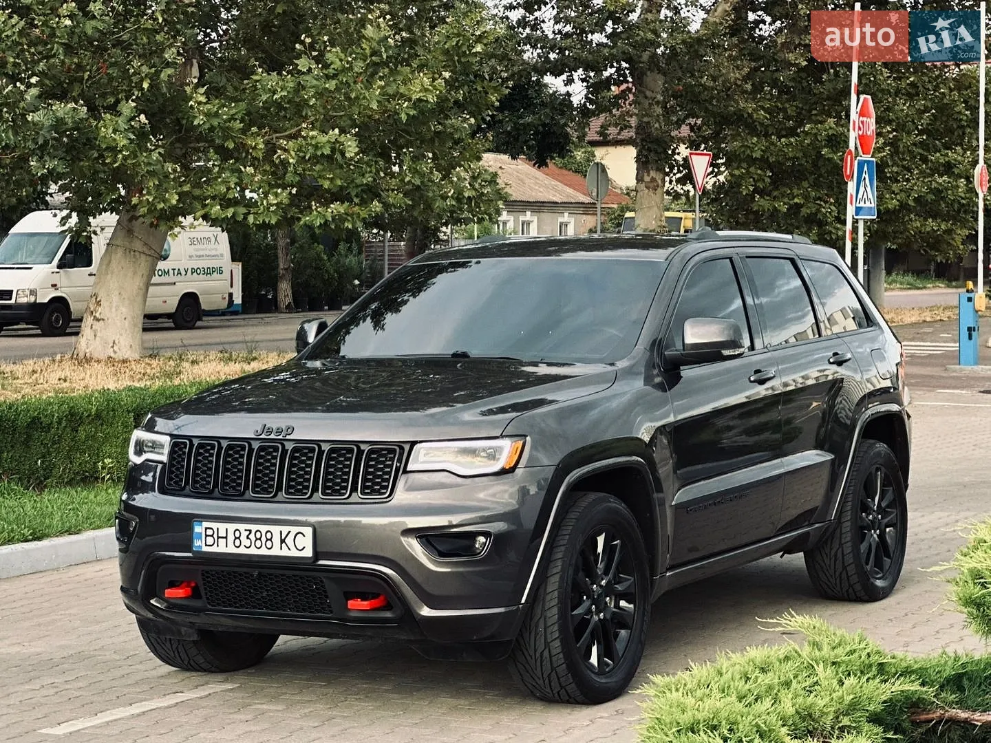 2020 Jeep Grand Cherokee - мініатюра 8