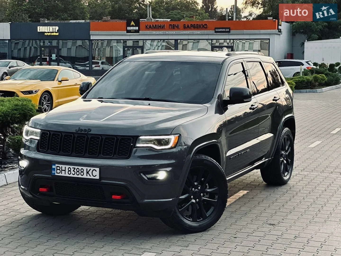 2020 Jeep Grand Cherokee - мініатюра 16