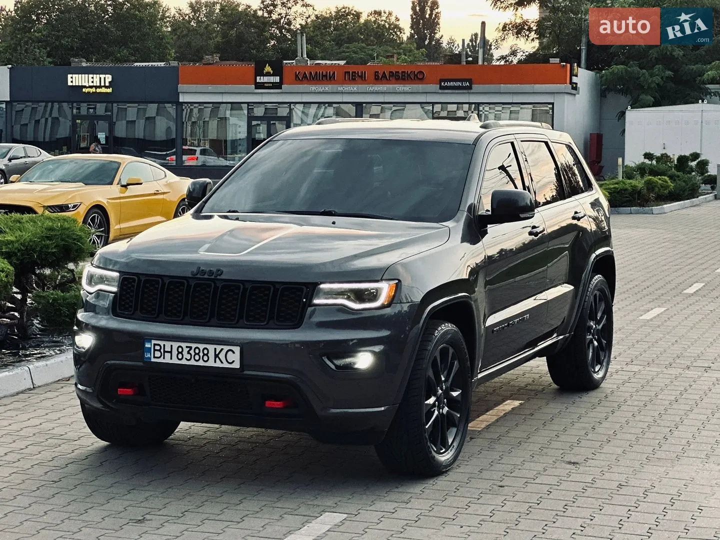 2020 Jeep Grand Cherokee - мініатюра 20