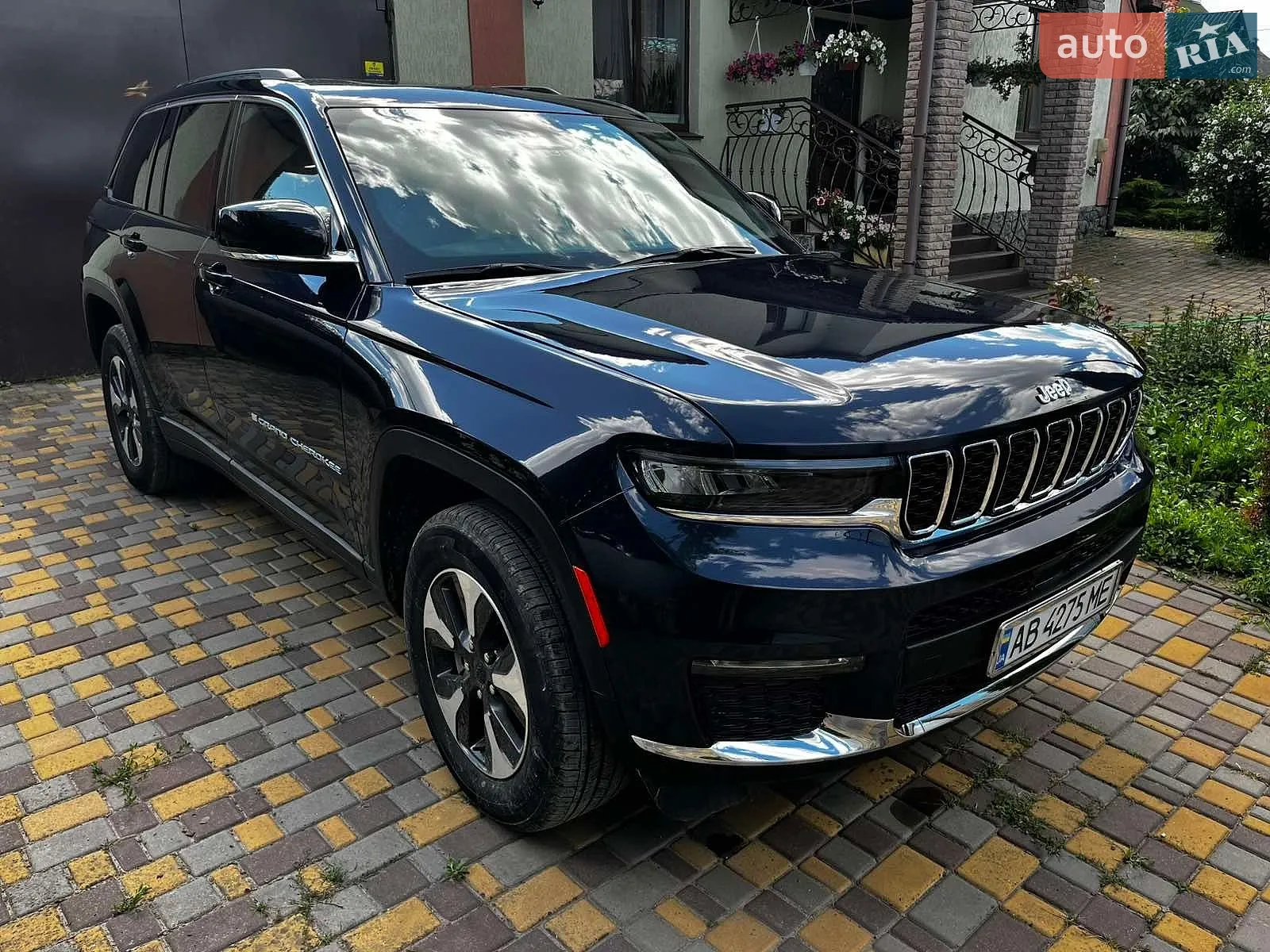 2022 Jeep Grand Cherokee - мініатюра 2
