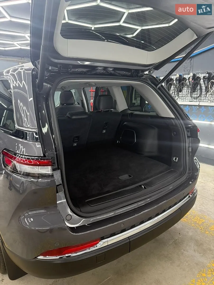 2022 Jeep Grand Cherokee - мініатюра 8