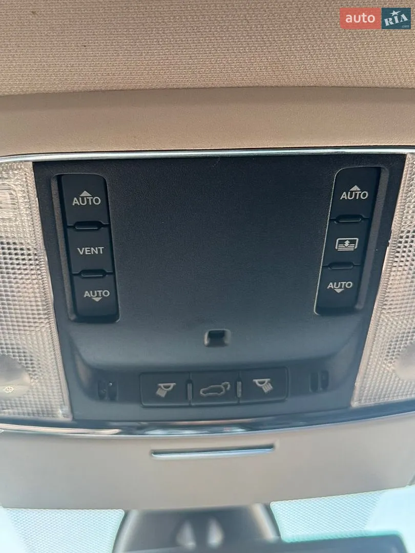 2012 Jeep Grand Cherokee - мініатюра 12