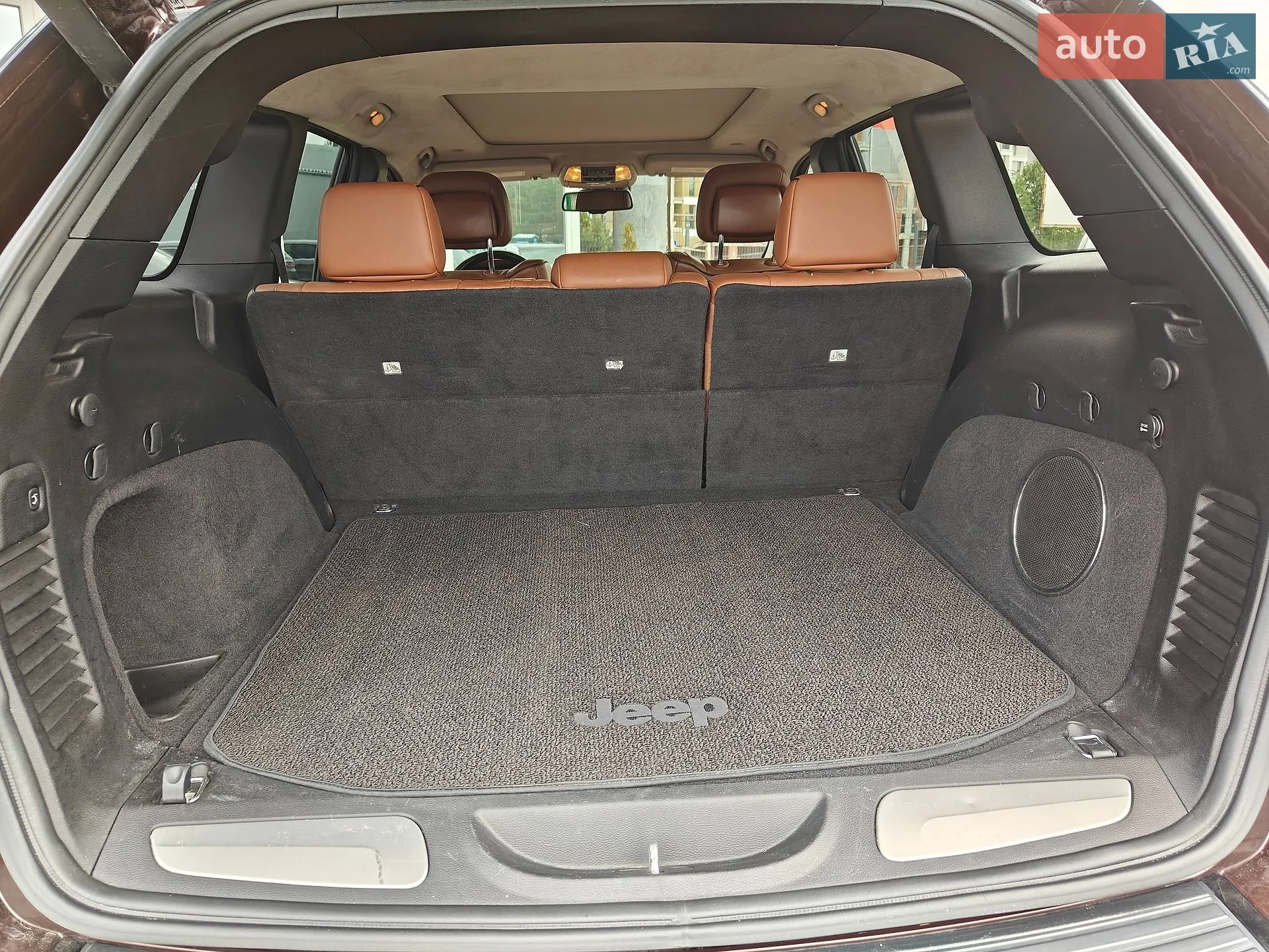 2015 Jeep Grand Cherokee - мініатюра 15