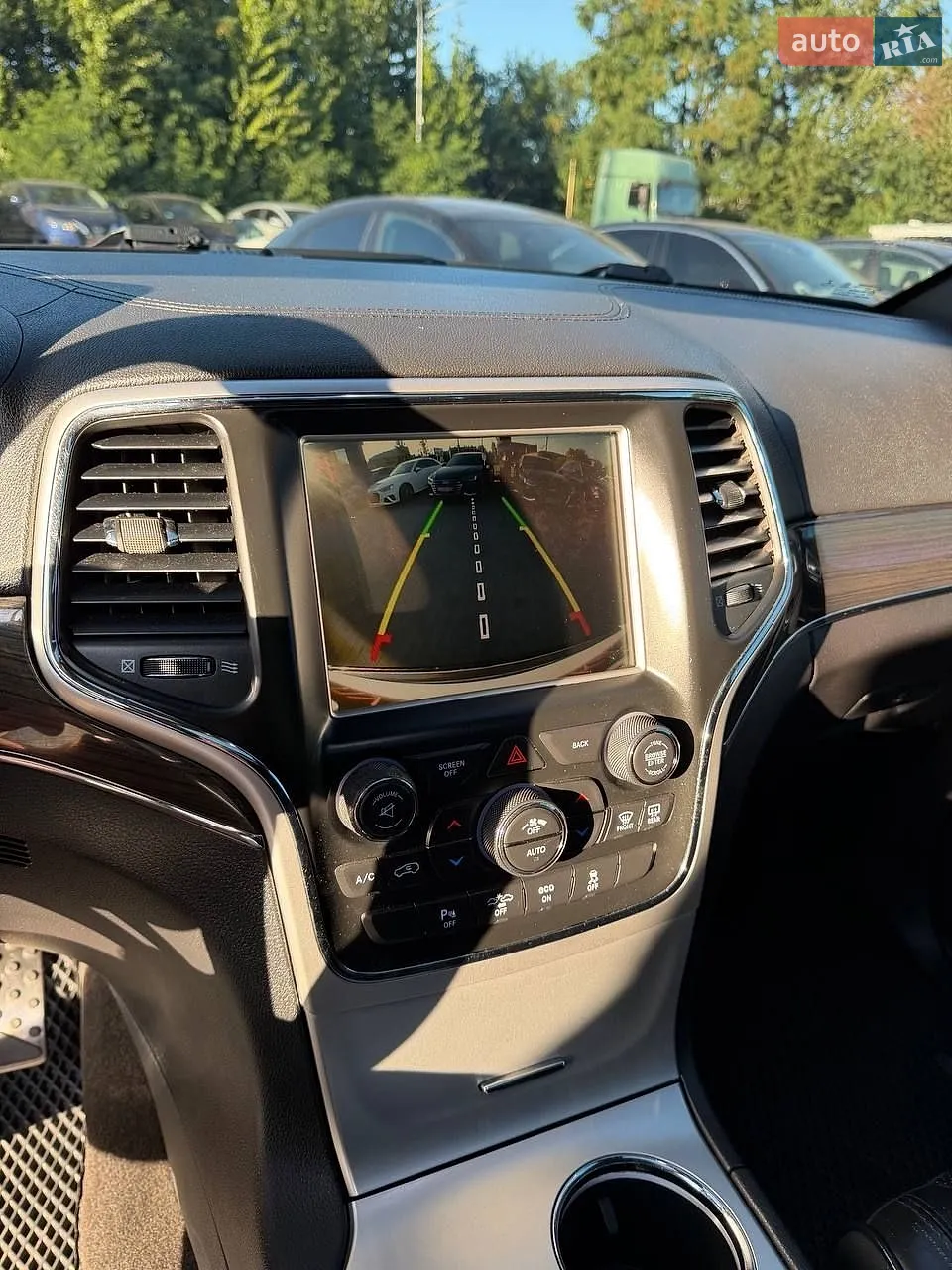 2015 Jeep Grand Cherokee - мініатюра 26