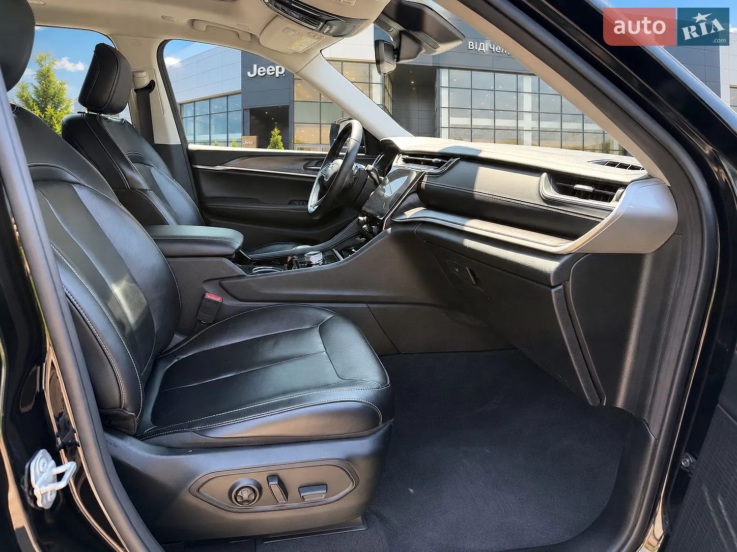 2021 Jeep Grand Cherokee - мініатюра 25