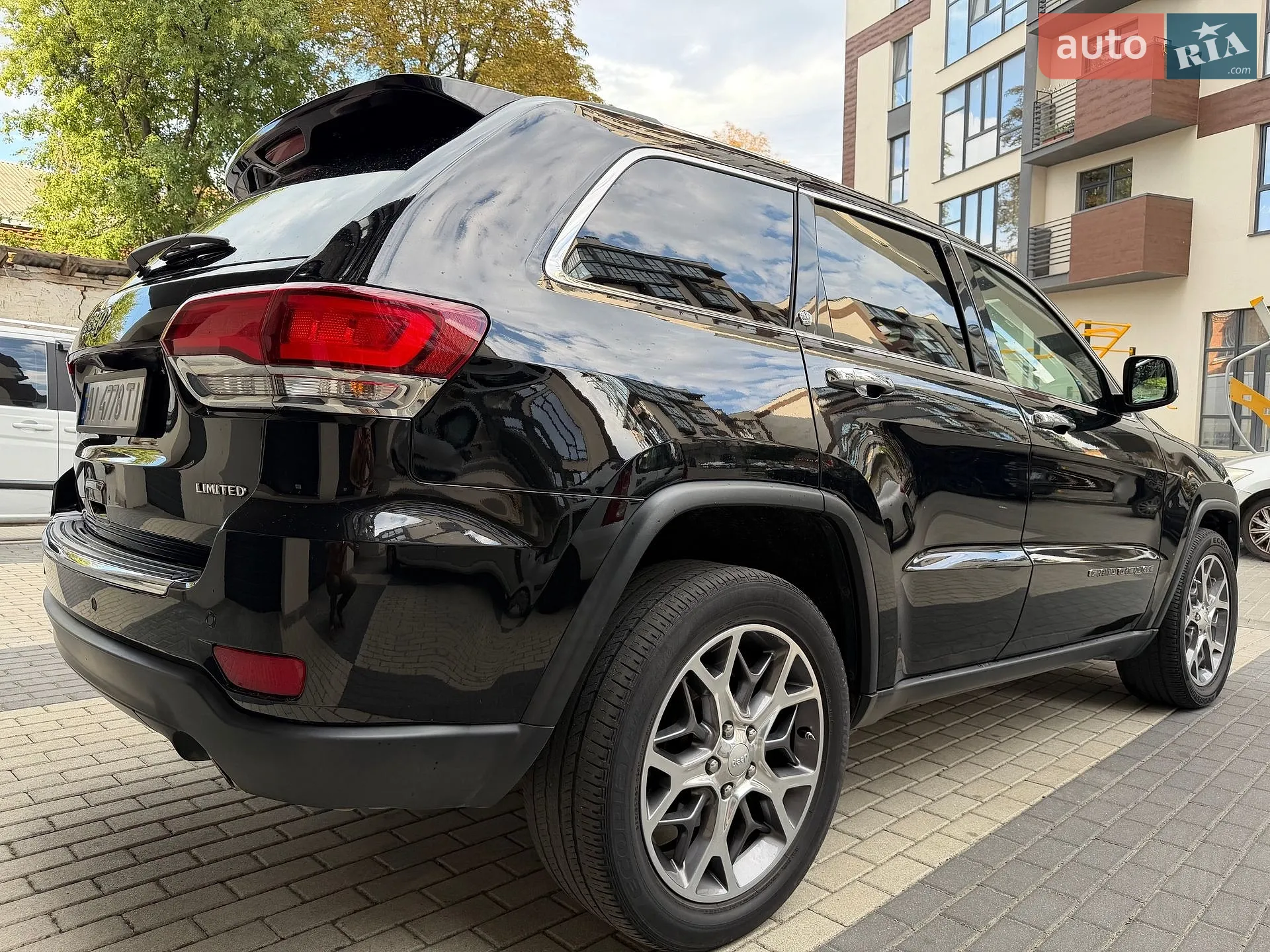 2020 Jeep Grand Cherokee - мініатюра 8