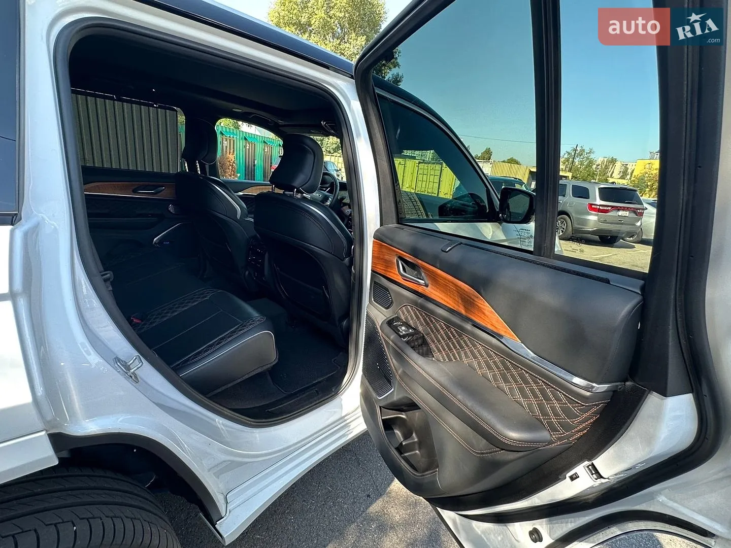 2022 Jeep Grand Cherokee - мініатюра 47