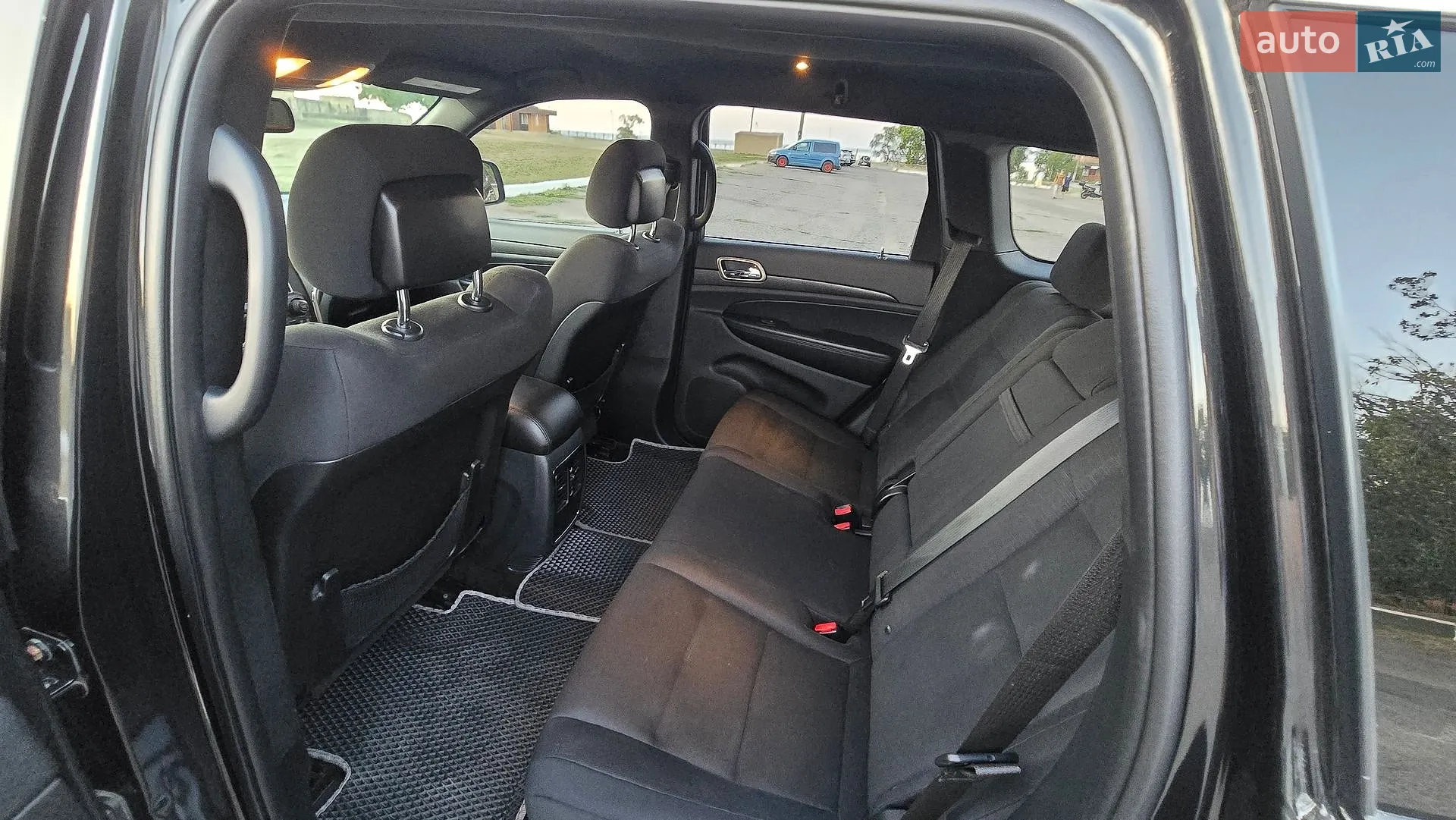 2016 Jeep Grand Cherokee - мініатюра 19