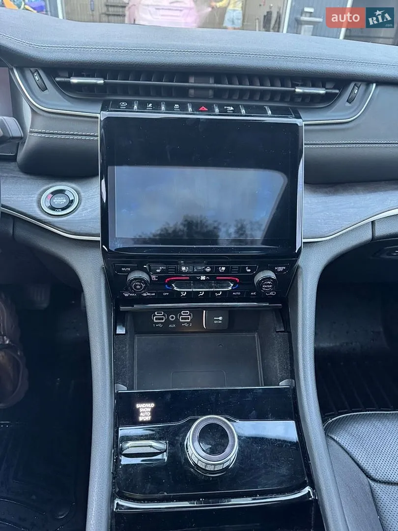 2022 Jeep Grand Cherokee - мініатюра 32