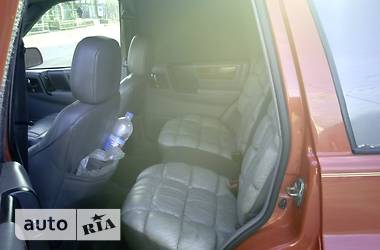 Внедорожник / Кроссовер Jeep Grand Cherokee 1994 в 