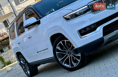 Внедорожник / Кроссовер Jeep Grand Wagoneer 2022 в 