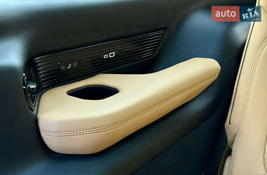 Внедорожник / Кроссовер Jeep Grand Wagoneer 2022 в 