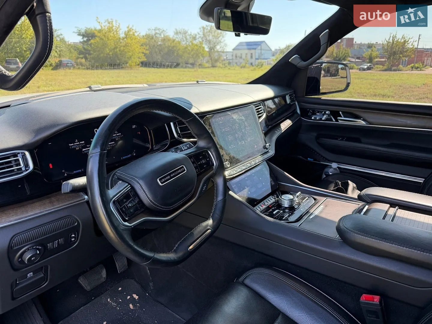 2022 Jeep Grand Wagoneer - мініатюра 10
