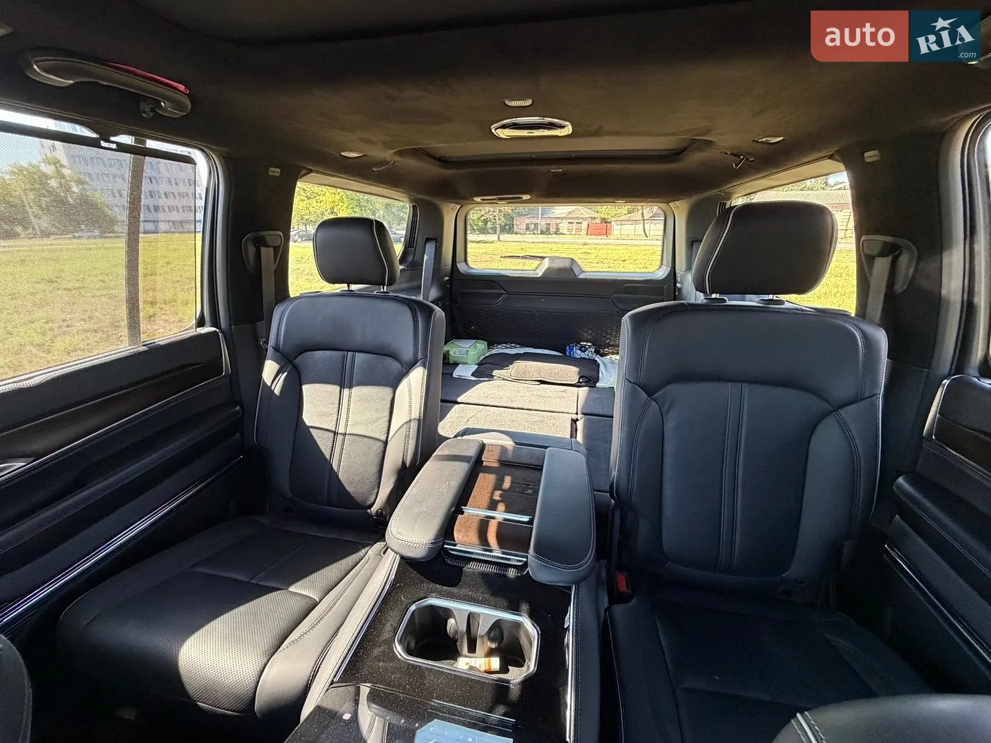 2022 Jeep Grand Wagoneer - мініатюра 13