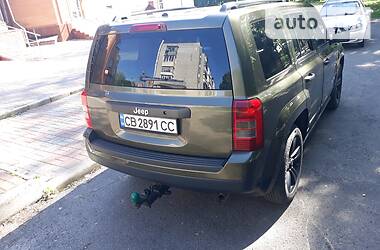 Позашляховик / Кросовер Jeep Patriot 2015 в 