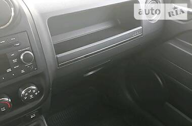 Позашляховик / Кросовер Jeep Patriot 2015 в 