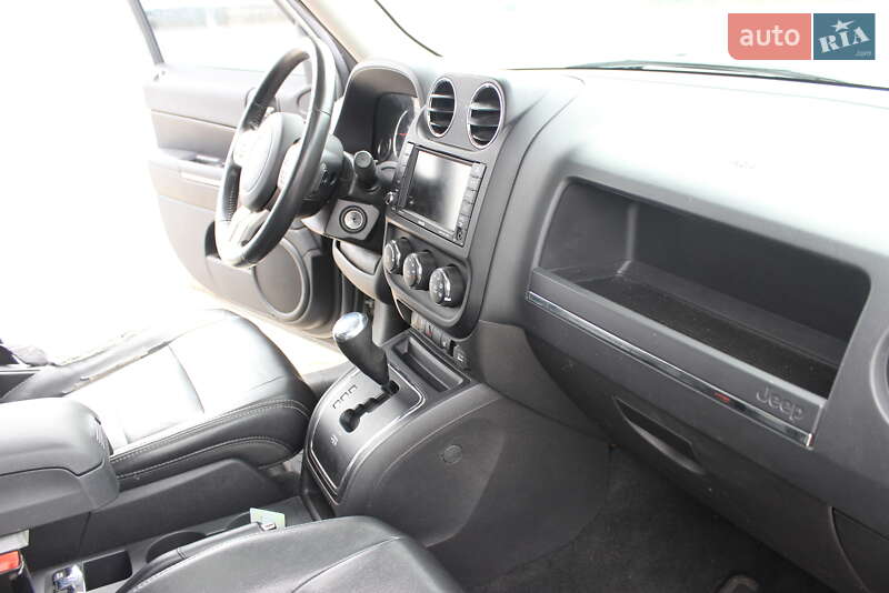 Внедорожник / Кроссовер Jeep Patriot 2011 в Каневе