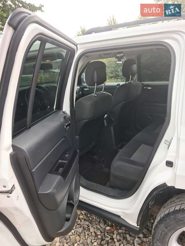 Внедорожник / Кроссовер Jeep Patriot 2012 в Бережанах