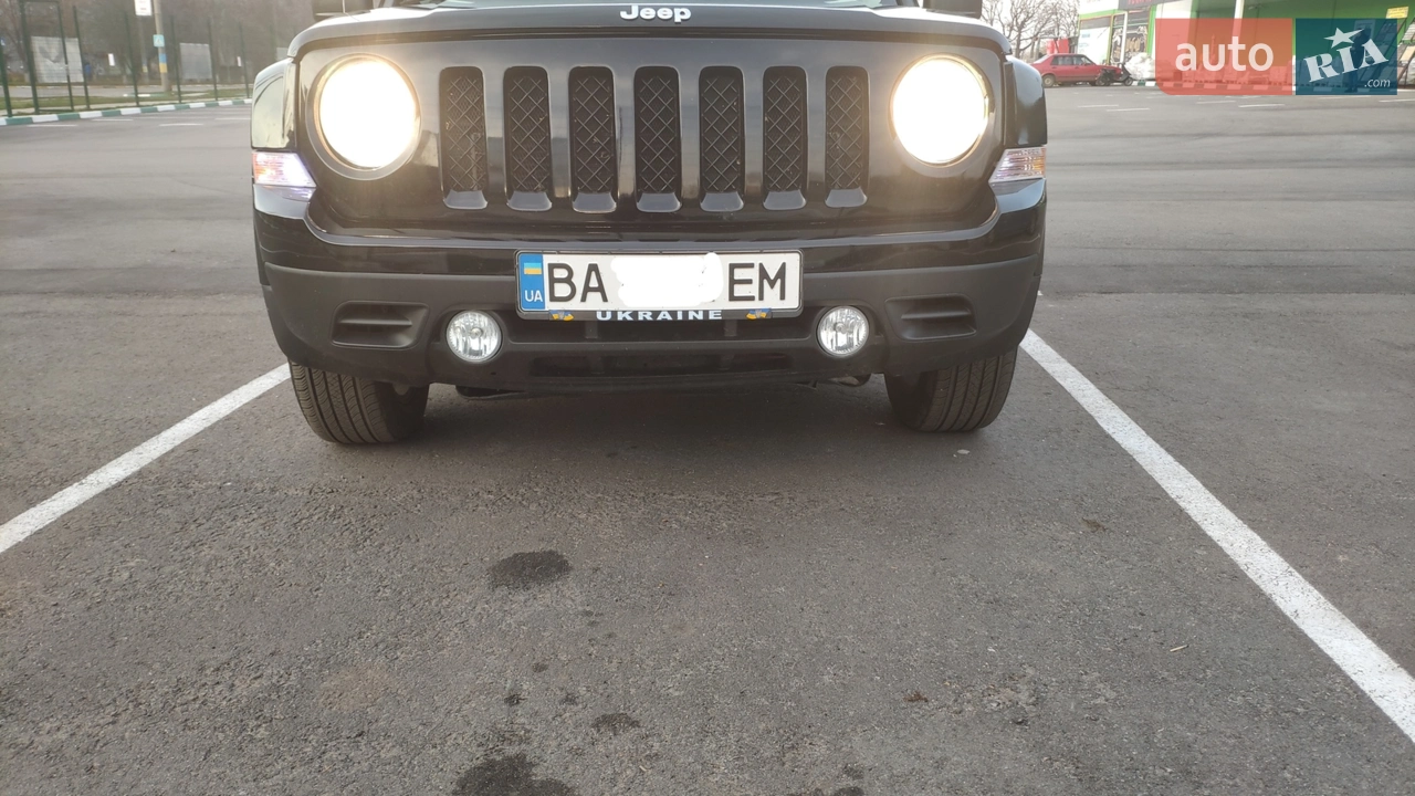 2015 Jeep Liberty (Patriot) - мініатюра 11
