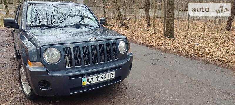 Позашляховик / Кросовер Jeep Patriot 2008 в Ужгороді