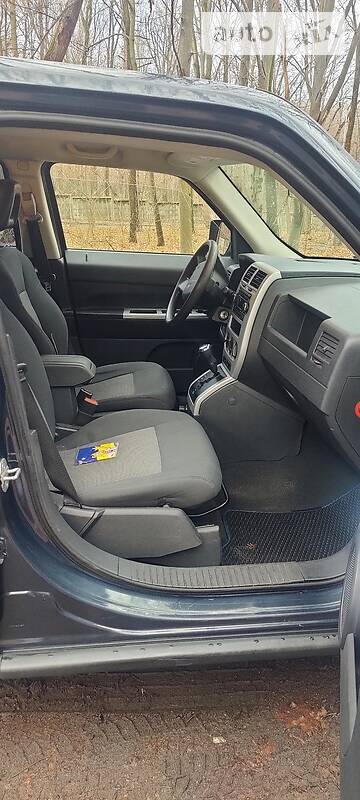 Позашляховик / Кросовер Jeep Patriot 2008 в Ужгороді