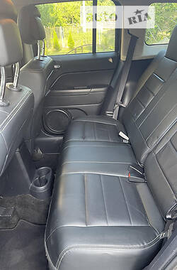 Внедорожник / Кроссовер Jeep Patriot 2016 в 