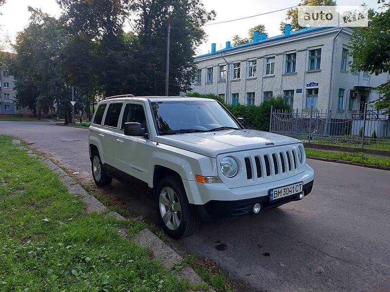 Внедорожник / Кроссовер Jeep Patriot 2013 в Сумах
