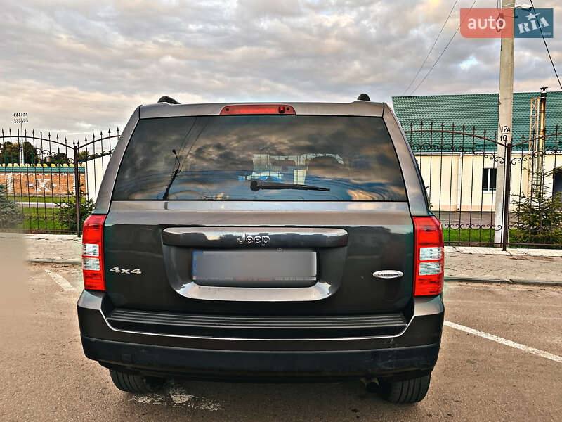 Позашляховик / Кросовер Jeep Patriot 2014 в Сумах