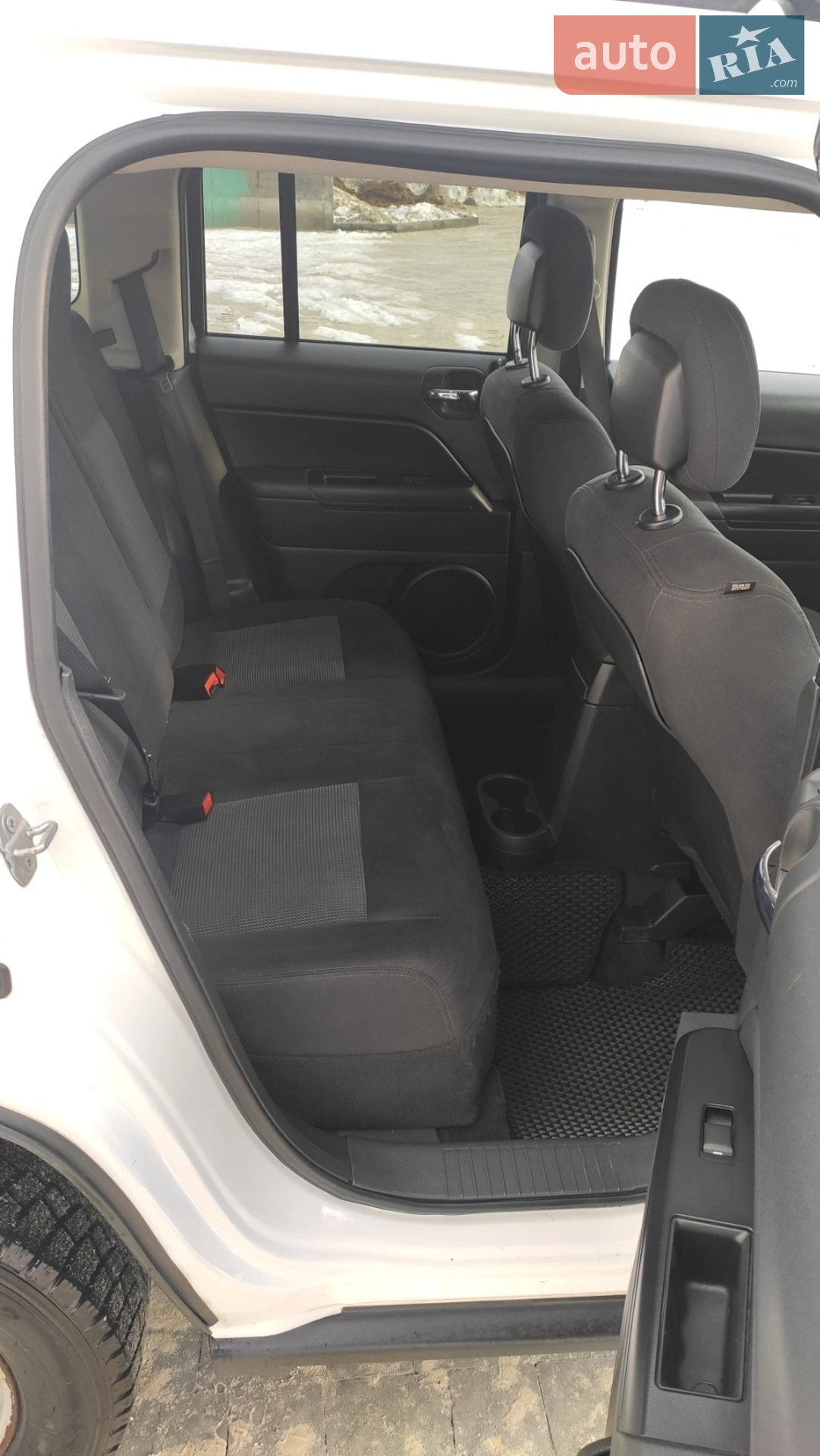 2015 Jeep Liberty (Patriot) - мініатюра 8