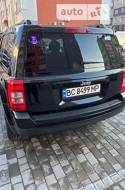 Внедорожник / Кроссовер Jeep Patriot 2012 в Червонограде