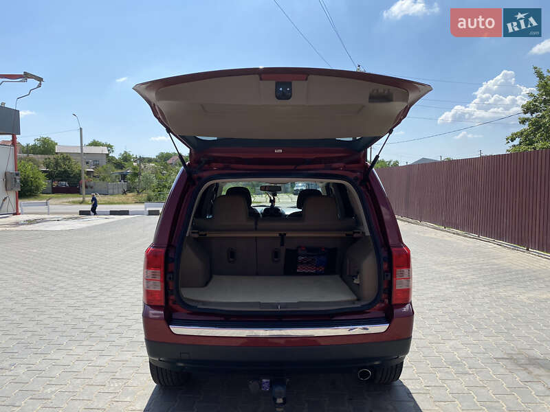 Позашляховик / Кросовер Jeep Patriot 2015 в Овідіополі