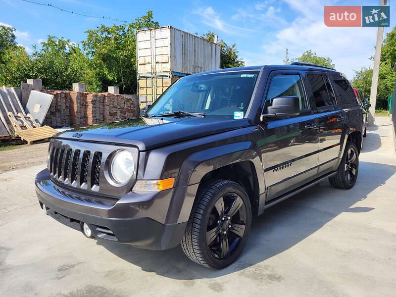 Позашляховик / Кросовер Jeep Patriot 2015 в Чернівцях