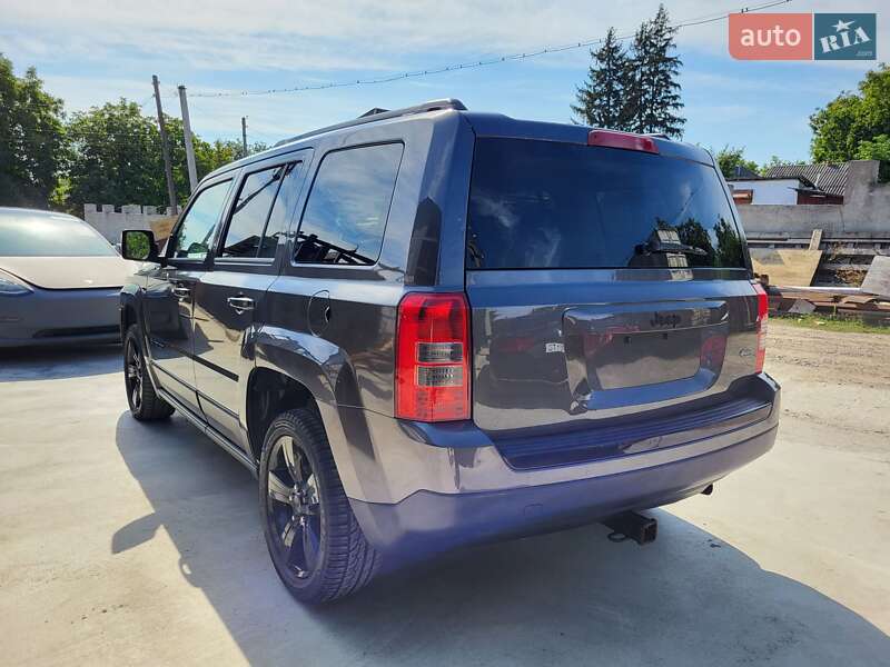 Позашляховик / Кросовер Jeep Patriot 2015 в Чернівцях